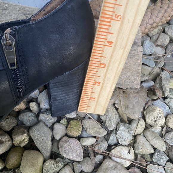 VIONIC WOMEN'S ANKLE HIGH BLACK SUEDE BOOTS, KAYLEE SDE KNIT, SIZE 8.5 - Picture 11 of 12